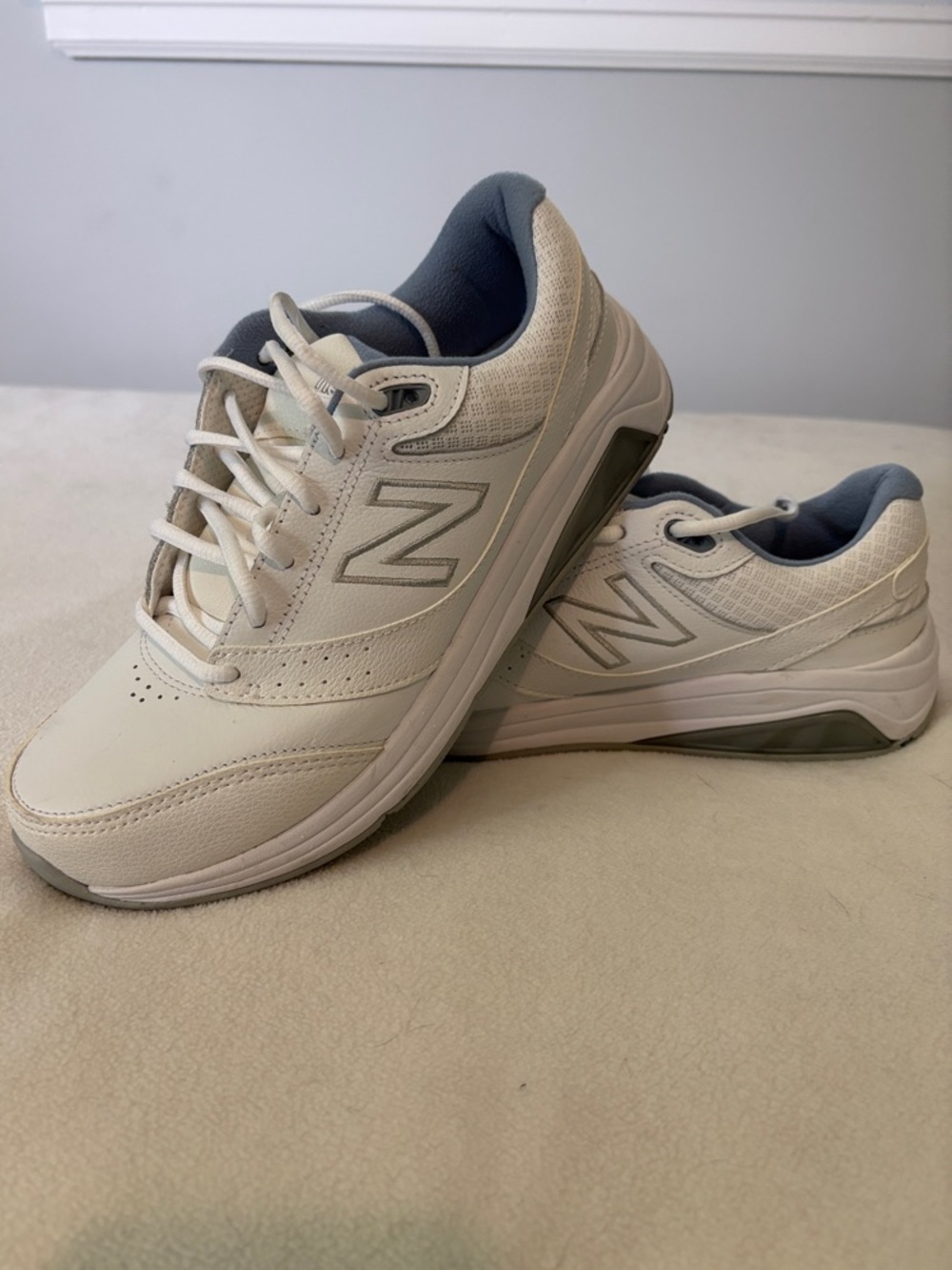 New Balance Women’s White and Blue Athletic Walking Shoes